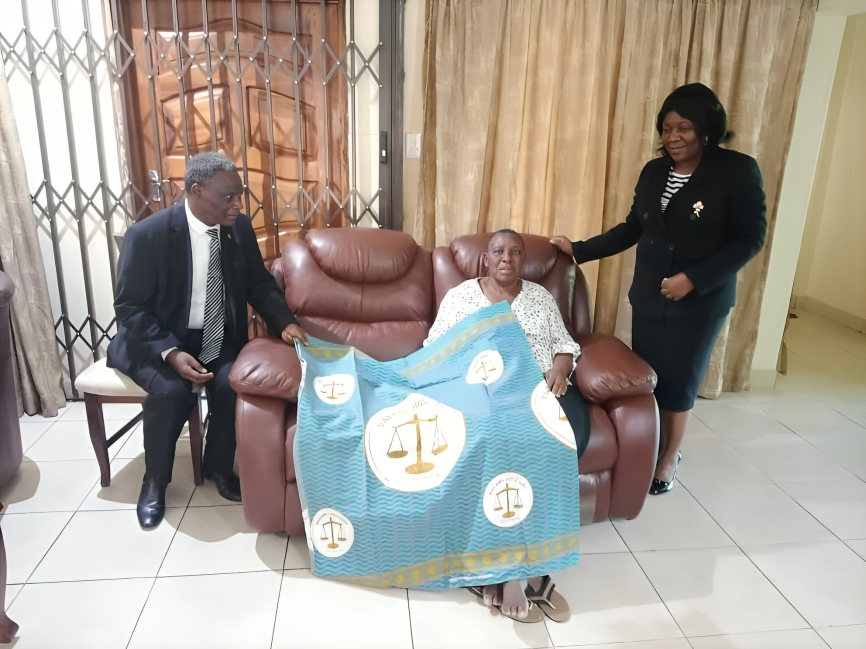 Chief Justice Visits Retired Judicial Officers and a Retired Administrator