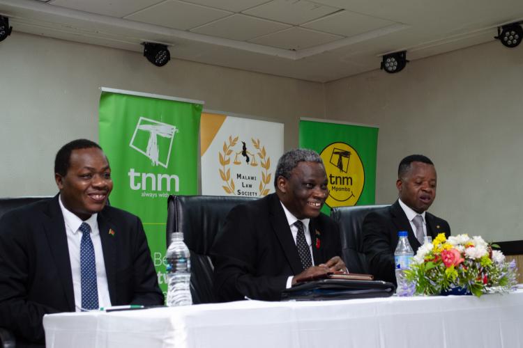 The Honourable the Chief Justice with the Chief Registrar, His Honour Innocent Nebi (L) and MLS Chairperson (R)